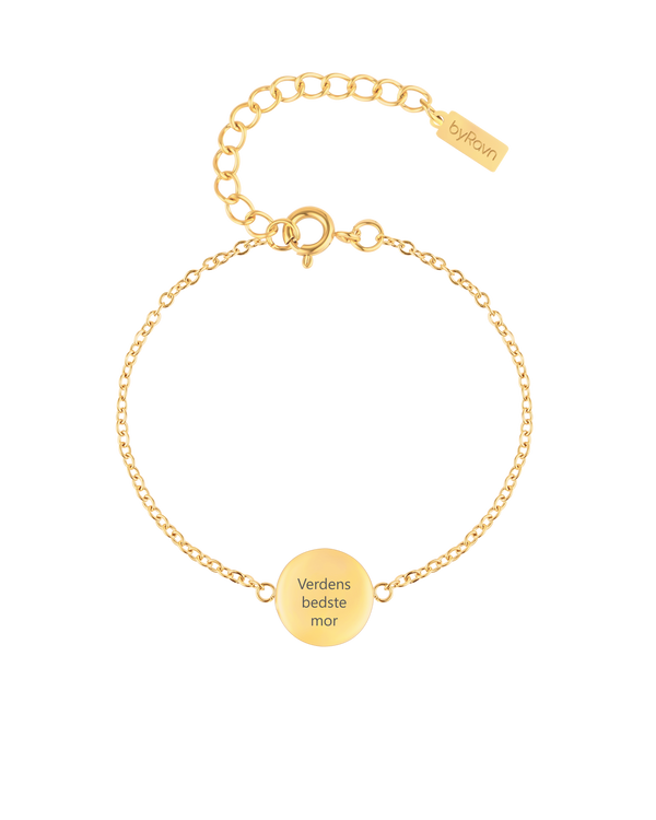 IBI QUOTE Armband von byRavn aus vergoldetem Edelstahl mit runder Platte und der Gravur "Verdens bedste mor"
