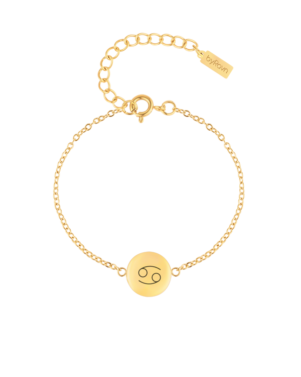 IBI STAR Armband von byRavn aus vergoldetem Edelstahl mit runder Platte und graviertem Sternzeichen Krebs
